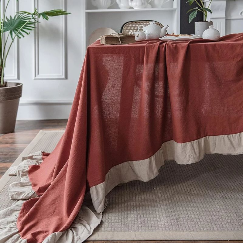 Nappe Rouge Brique à Volants – Style Champêtre Chic