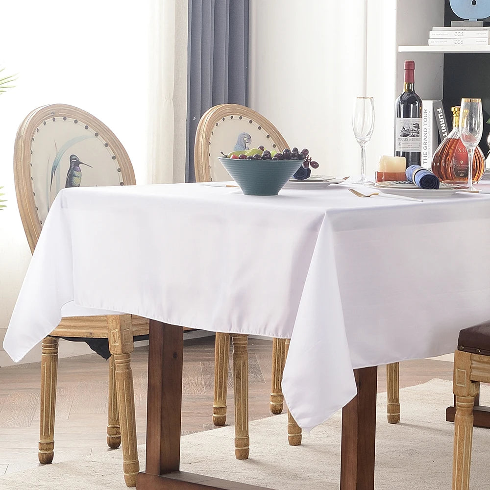Nappe Rectangulaire en Satin – Élégance Brillante pour Mariages, Réceptions et Décoration de Table