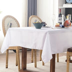 Nappe Rectangulaire en Satin – Élégance Brillante pour Mariages, Réceptions et Décoration de Table