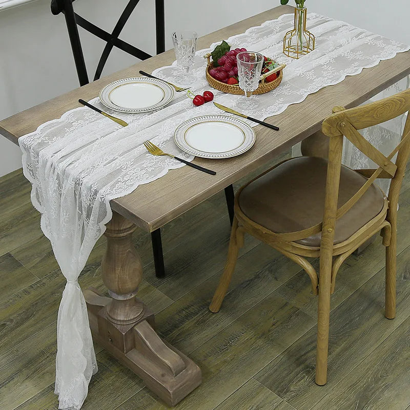 Chemin de Table Dentelle Moderne et Raffiné