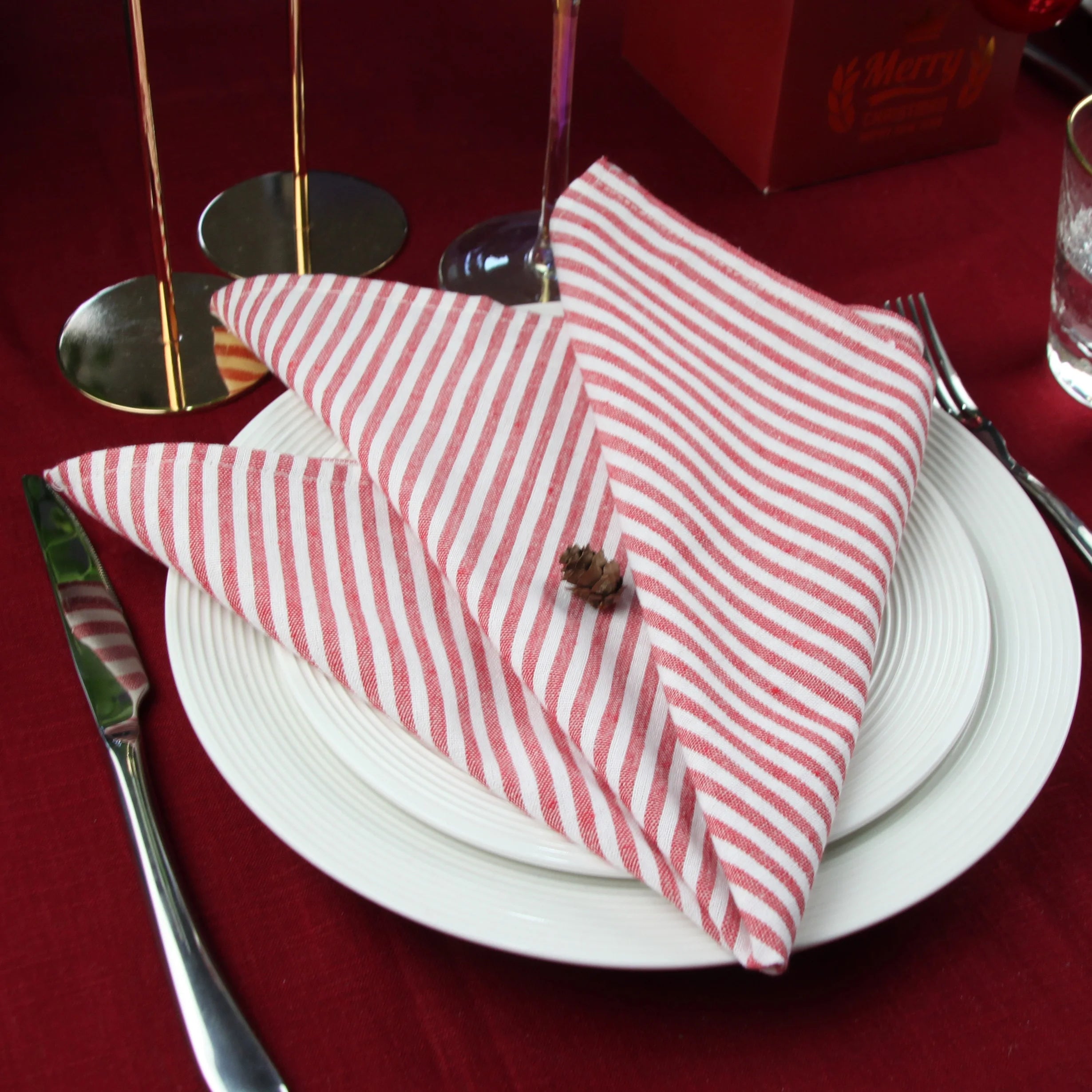 Lot de 12 Serviettes de Table à Rayures Rouges