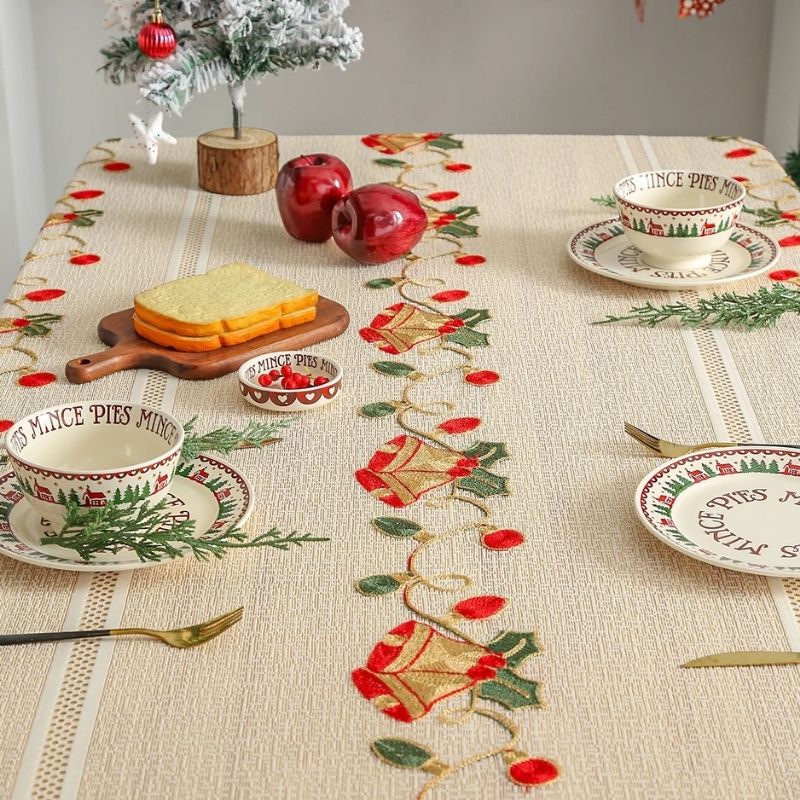 Nappe Beige Chic et Élégante en Dentelle