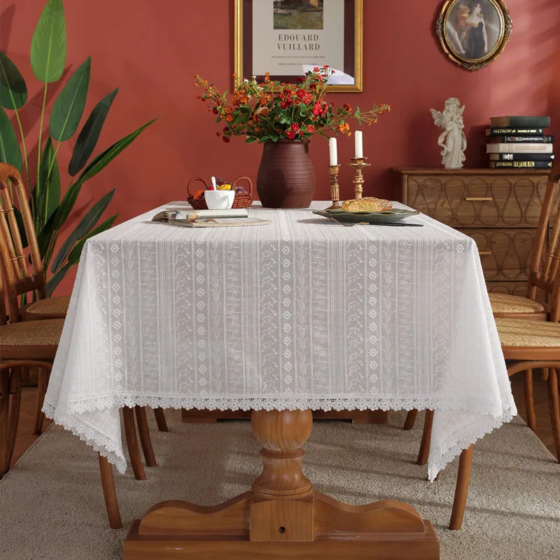 Nappe Blanche Chic et Élégante en Coton