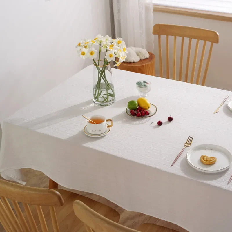 Nappe Blanche Douce et Élégante en Coton