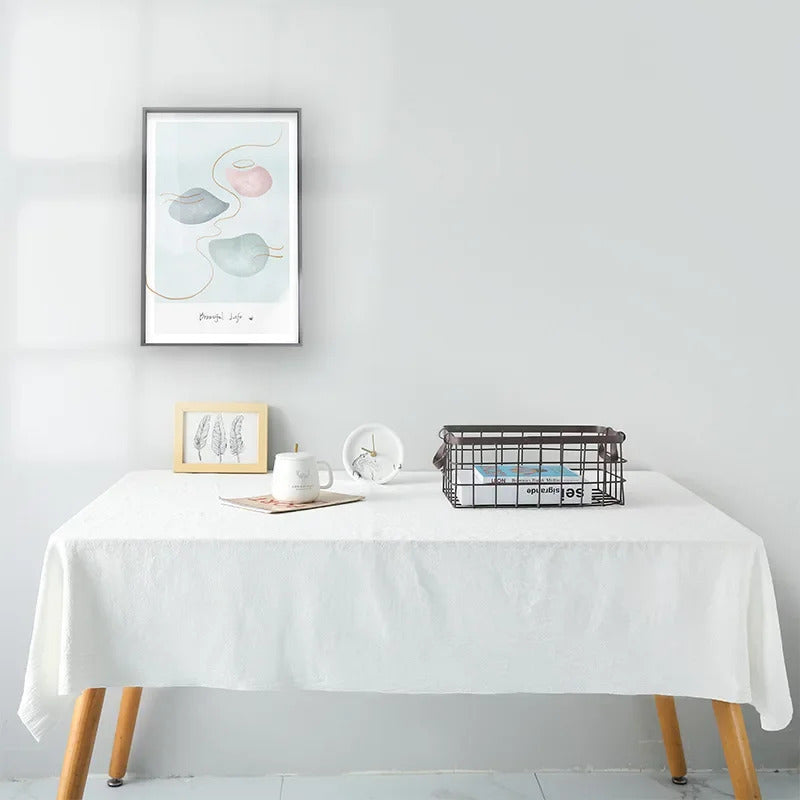 Nappe Blanche Douce et Élégante en Coton
