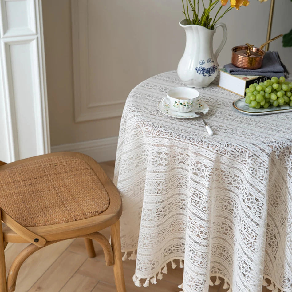 Nappe Blanche Ronde en Dentelle Fine