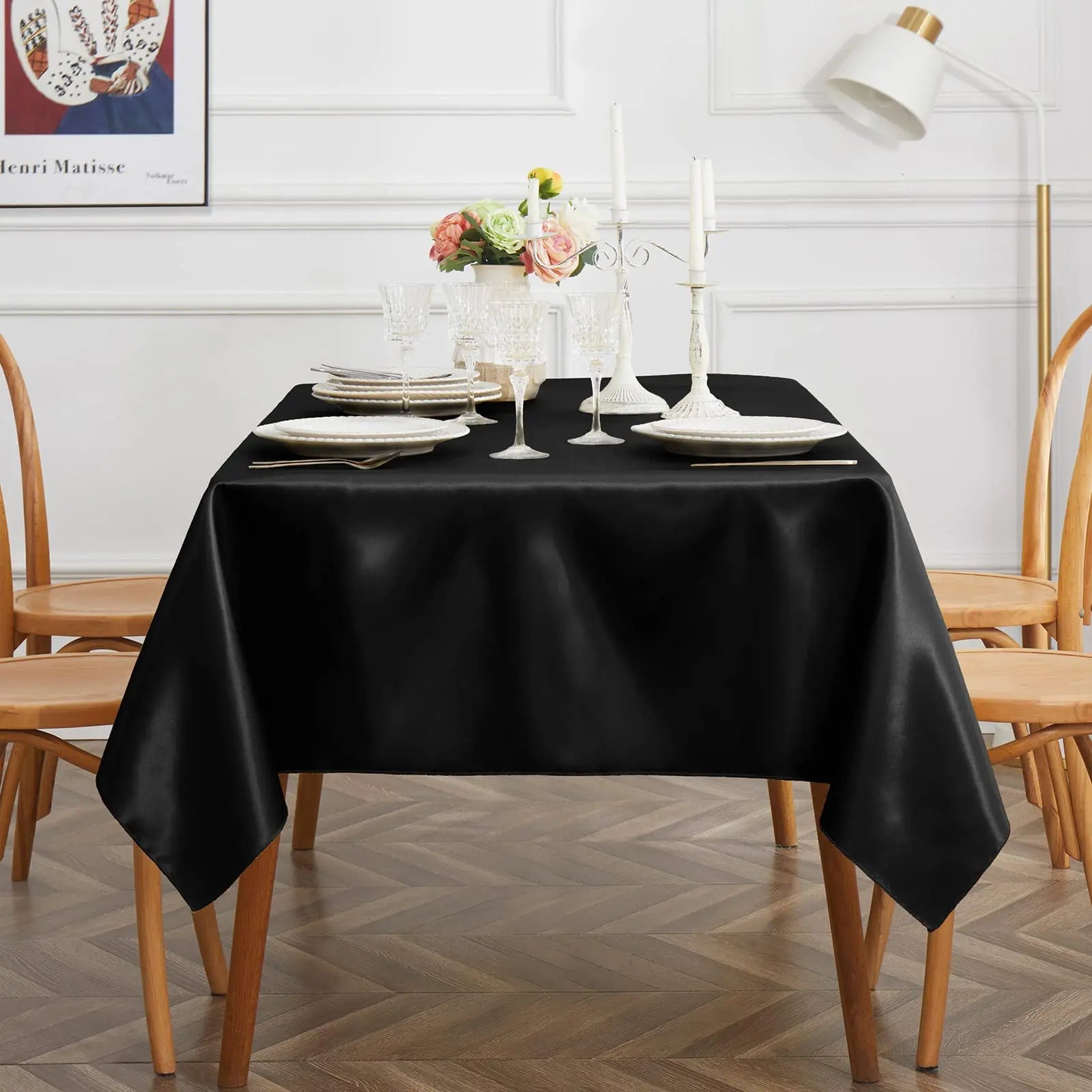 Nappe Carree Noire Effet Satiné Élégant