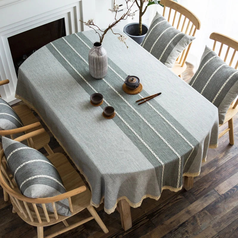 Nappe Table Ovale Décorative et Sophistiquée
