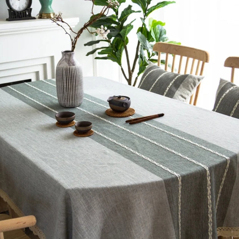 Nappe Table Ovale Décorative et Sophistiquée